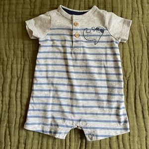 ⭐️ 4 for $12 ⭐️ Carters sloth romper